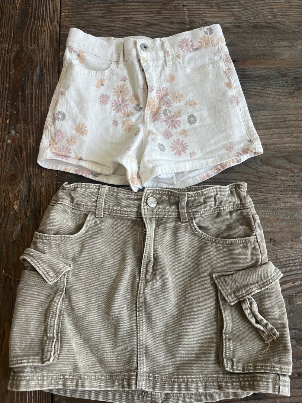 abercrombie kids White Floral Denim Shorts & Tan Cargo Skirt Set